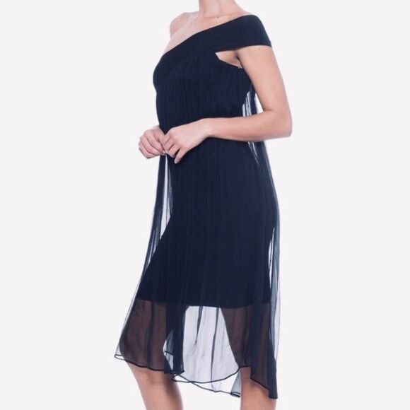 Analili Dress - Picture 1 of 7